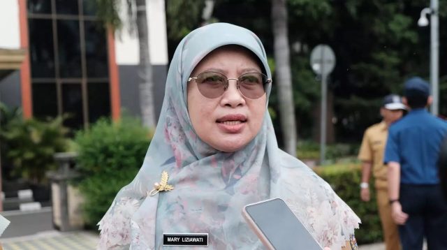 Kepala Dinas Kesehatan (Kadinkes) Depok Mary Liziawati