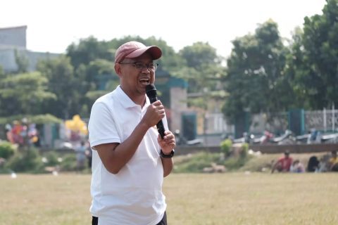 Wakil Wali Kota Depok, Imam Budi Hartono memberikan sambutan dalam acara Beji Timur (Betim) Festival (Fest) Tahun 2024, di Lapangan Hizbul Wathan (HW), Sabtu (20/09/24) pagi. (dok. Diskominfo Depok).