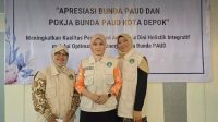 Bunda PAUD Kelurahan Tanah Baru Hilma Dewi Helmy (tengah) dalam kegiatan Lomba Apresiasi Bunda PAUD Kota Depok 2024, di Aula Teratai. (dok.Kelurahan Tanah Baru)