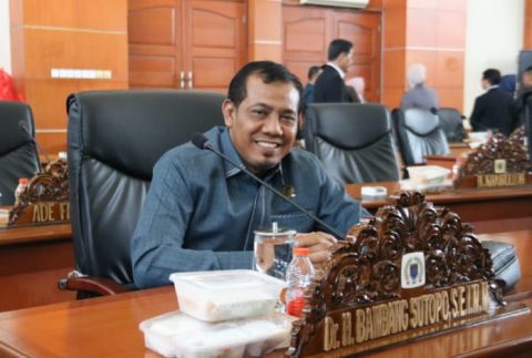 Anggota Komisi C DPRD Depok, H. Bambang sutopo.