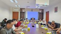 Pertemuan DEPEKO membahas penetapan UMK Kota Depok Tahun 2025. (dok. Disnaker Kota Depok).