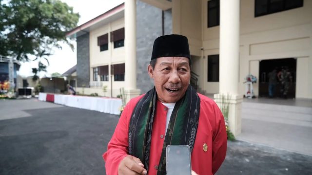 Camat Limo, Sudadih.
