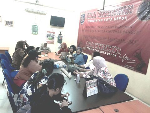 Suasana Rapat Srikandi Wartawan Depok dalam rangka turut meriahkan Peringatan HPN 2025 Wartawan Kota Depok, Senin sore (3/2/2025) di Balai Wartawan.