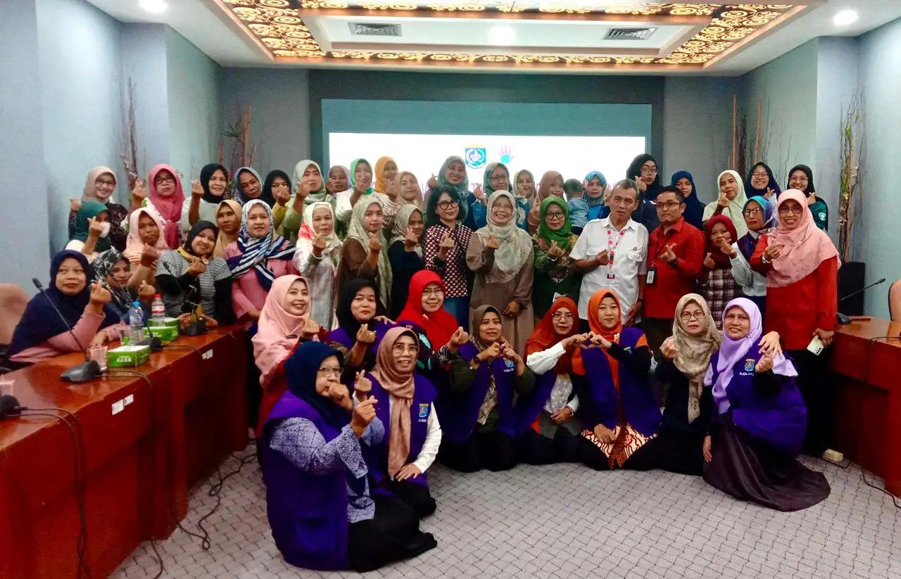Pertemuan antara Pemerintah Kota Depok dengan perempuan tangguh.