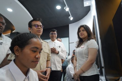 Berikan Manfaat Nyata Masyarakat Indonesia Timur, Indosat Ooredoo Hutchison Resmikan AI Experience Center di Jayapura