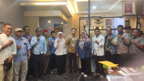 Forum Komunikasi Komunitas Informasi Masyarakat (FK KIM) Kota Depok bersama jajaran Pemkot Depok.
