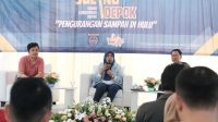 Pj Sekda Kota Depok, Nina Suzana (tengah) di Taman Lembah Mawar, Kecamatan Pancoran Mas.