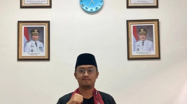 Lurah Pondok Petir, Rengga Nugraha Rojali